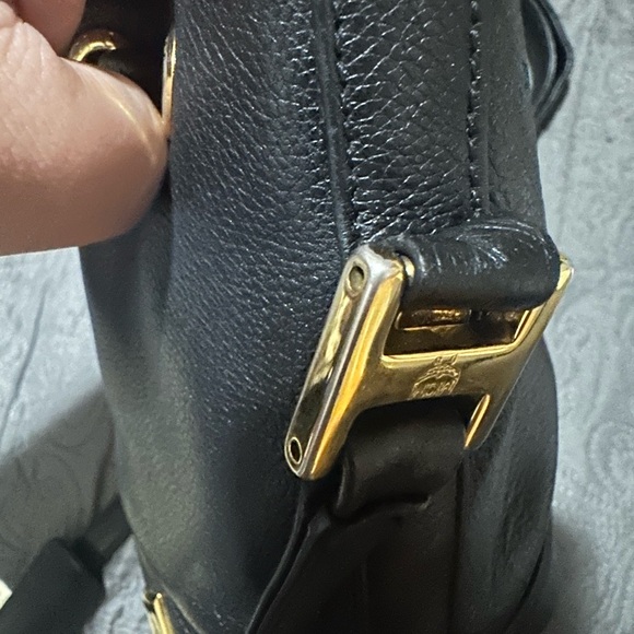 MCM Bucket Bag - Picture 5 of 9